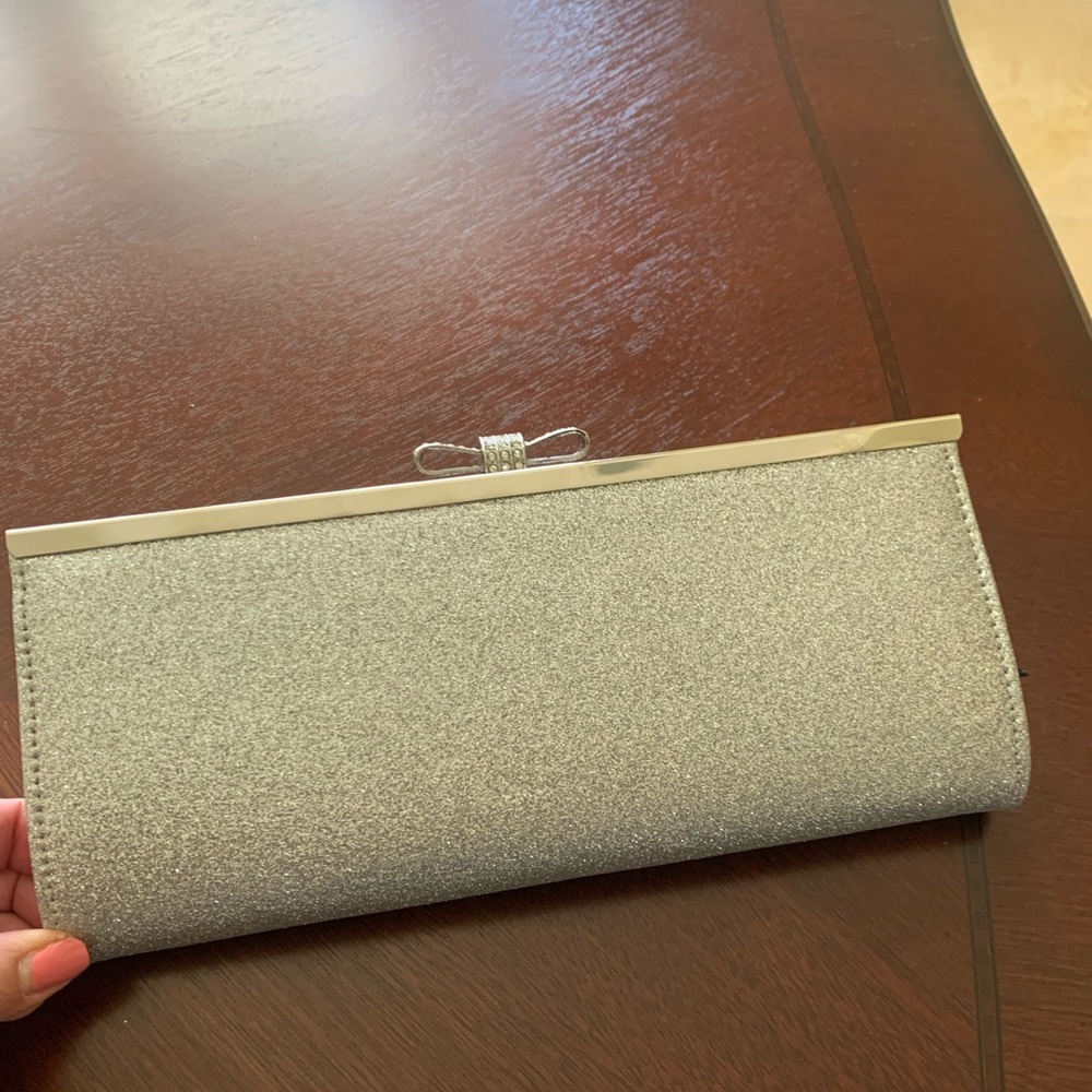 INC International Concepts Elegant Silver Clutch Bag - Picture 2 of 4